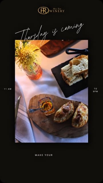 Argentine empanadas and bread served at Hill Top